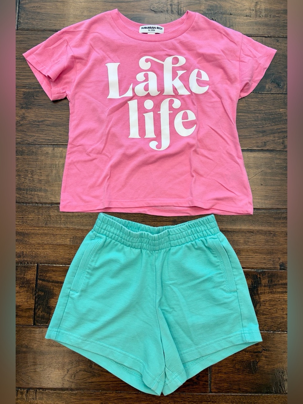 Girls Suburban Riot Lake Life Pink Tee w/ Paper Flower Teal Shorts size Med